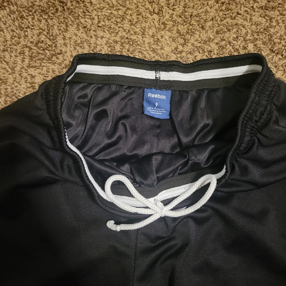🟣Reebok shorts - Picture 3 of 4
